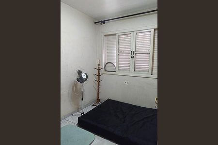 Casa à venda com 4 quartos, 250m² em Vila Monumento, São Paulo