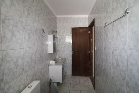 Casa à venda com 264m², 5 quartos e 5 vagasQuarto 5 - Banheiro