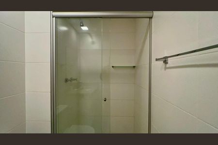Apartamento para alugar com 44m², 1 quarto e 1 vaga Apartamento para alugar com 44m², 1 quarto e 1 vagaBanheiro