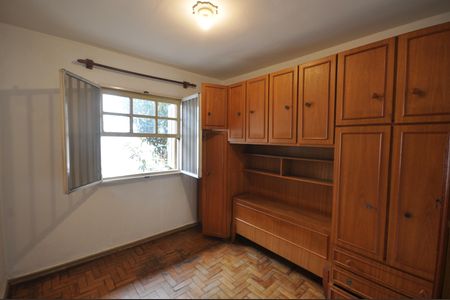 Casa à venda com 100m², 4 quartos e 2 vagasQuarto 2