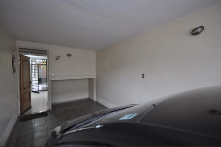 Casa à venda com 100m², 4 quartos e 2 vagasGaragem