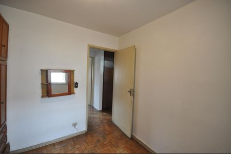 Casa à venda com 100m², 4 quartos e 2 vagasQuarto 2