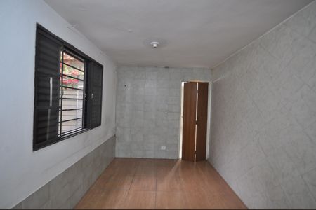 Casa à venda com 100m², 4 quartos e 2 vagasQuarto 4