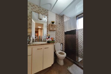 Apartamento à venda com 360m², 3 quartos e 1 vagaBanheiro da Suíte 2