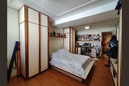 Apartamento à venda com 360m², 3 quartos e 1 vagaSuíte 2