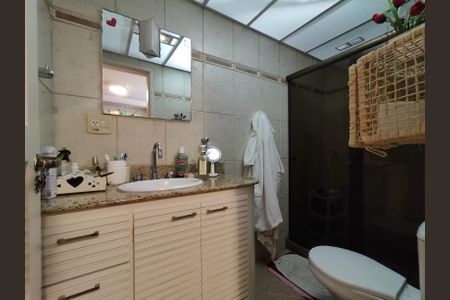 Apartamento à venda com 360m², 3 quartos e 1 vagaBanheiro da Suíte 1