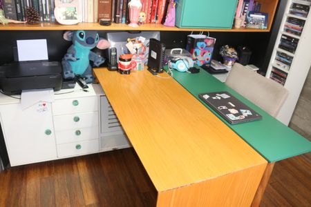 Apartamento à venda com 97m², 3 quartos e 2 vagasEscritório