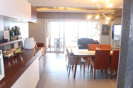 Apartamento à venda com 97m², 3 quartos e 2 vagasCozinha