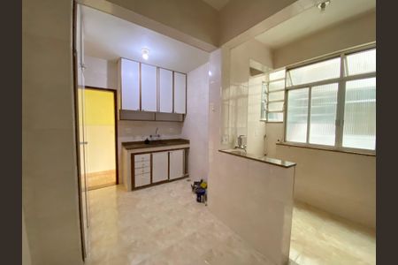 Apartamento à venda com 79m², 3 quartos e sem vagaCozinha