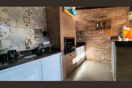 Casa de condomínio à venda com 200m², 2 quartos e 2 vagasÁrea Gourmet