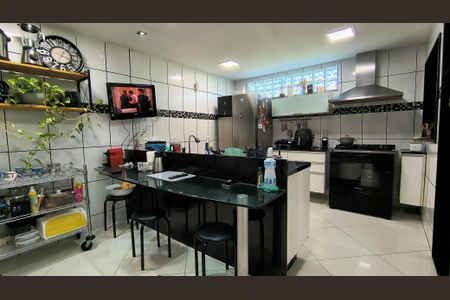 Casa de condomínio à venda com 200m², 2 quartos e 2 vagasCozinha