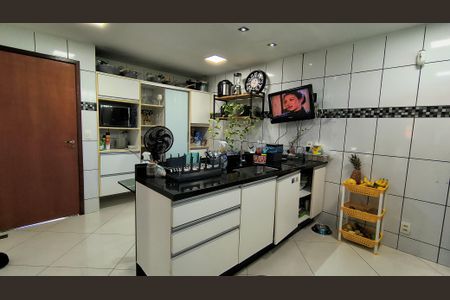 Casa de condomínio à venda com 200m², 2 quartos e 2 vagasCozinha