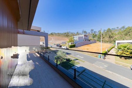 Casa de condomínio à venda com 426m², 4 quartos e 4 vagas