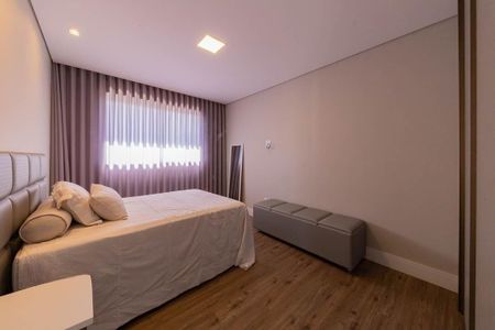 Casa de condomínio à venda com 426m², 4 quartos e 4 vagas