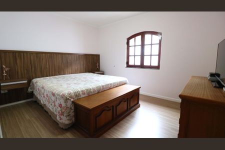 Casa à venda com 300m², 4 quartos e 4 vagas