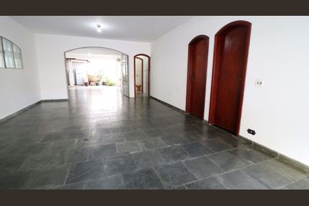 Casa à venda com 300m², 4 quartos e 4 vagas