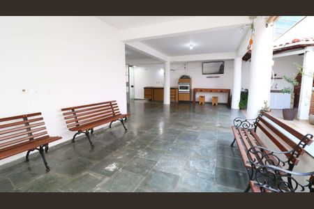 Casa à venda com 300m², 4 quartos e 4 vagas