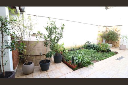 Casa à venda com 300m², 4 quartos e 4 vagas