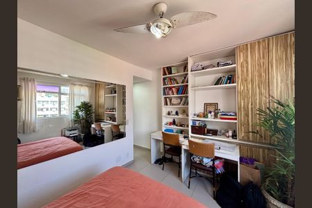Apartamento à venda com 193m², 3 quartos e 2 vagas Apartamento à venda com 193m², 3 quartos e 2 vagasSuíte 2