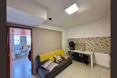 Apartamento à venda com 193m², 3 quartos e 2 vagas Apartamento à venda com 193m², 3 quartos e 2 vagasSala 2