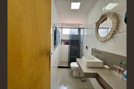 Apartamento à venda com 193m², 3 quartos e 2 vagas Apartamento à venda com 193m², 3 quartos e 2 vagasBanheiro da Suíte 2