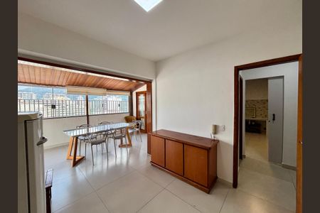 Apartamento à venda com 193m², 3 quartos e 2 vagas Apartamento à venda com 193m², 3 quartos e 2 vagasCobertura