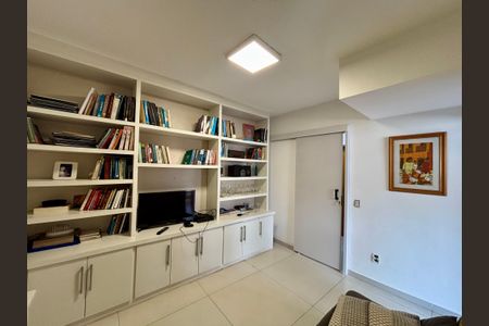 Apartamento à venda com 193m², 3 quartos e 2 vagas Apartamento à venda com 193m², 3 quartos e 2 vagasSala 2
