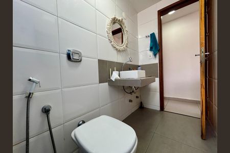Apartamento à venda com 193m², 3 quartos e 2 vagas Apartamento à venda com 193m², 3 quartos e 2 vagasBanheiro da Suíte 2