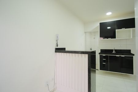 Sala/Cozinha de apartamento para alugar com 2 quartos, 32m² em Penha de França, São Paulo