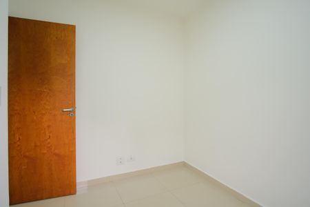 Quarto 1 de apartamento para alugar com 2 quartos, 32m² em Penha de França, São Paulo