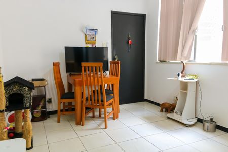 Apartamento para alugar com 80m², 3 quartos e sem vagaSala