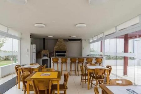 Apartamento à venda com 130m², 3 quartos e 2 vagas Apartamento à venda com 130m², 3 quartos e 2 vagasChurrsaqueira