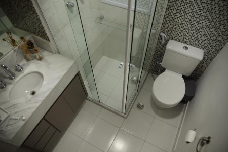 Apartamento à venda com 130m², 3 quartos e 2 vagasBanheiro Suíte 2