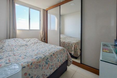 Apartamento à venda com 2 quartos, 49m² em Alvorada, Contagem