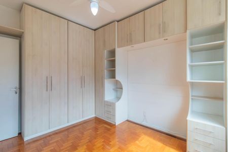 Quarto de apartamento à venda com 1 quarto, 40m² em Menino Deus, Porto Alegre