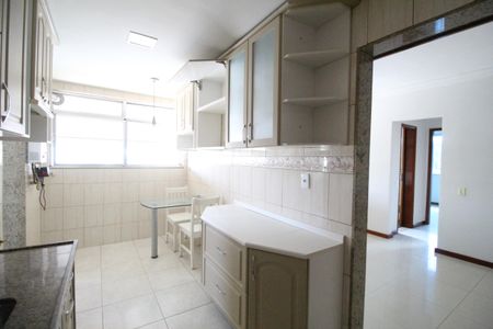 Apartamento à venda com 72m², 2 quartos e 1 vagaCozinha