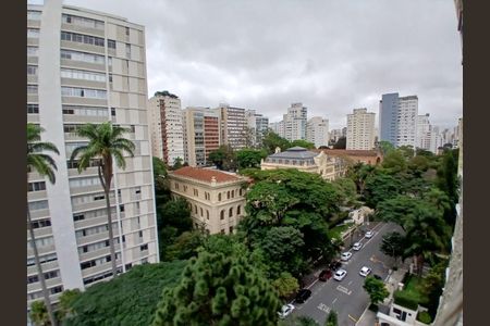 Apartamento à venda com 147m², 2 quartos e 1 vaga