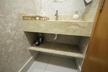 Apartamento à venda com 98m², 3 quartos e 2 vagas Apartamento à venda com 98m², 3 quartos e 2 vagasBanheiro Suíte