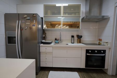 Apartamento à venda com 98m², 3 quartos e 2 vagas Apartamento à venda com 98m², 3 quartos e 2 vagasCozinha