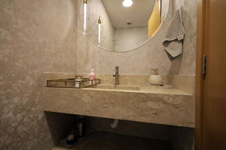 Apartamento à venda com 98m², 3 quartos e 2 vagas Apartamento à venda com 98m², 3 quartos e 2 vagasBanheiro Suíte