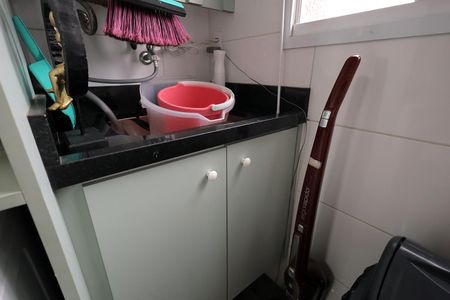 Apartamento à venda com 98m², 3 quartos e 2 vagas Apartamento à venda com 98m², 3 quartos e 2 vagasÁrea de Serviço