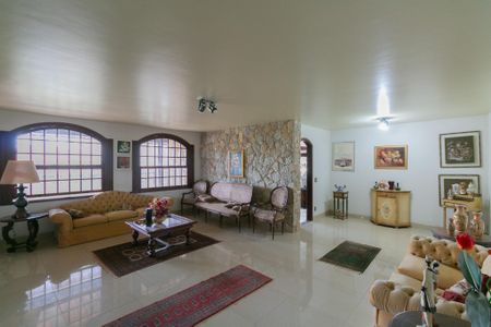 Sala 1 de casa à venda com 3 quartos, 480m² em Bandeirantes (pampulha), Belo Horizonte