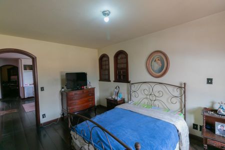 Casa à venda com 480m², 3 quartos e 3 vagasSuíte