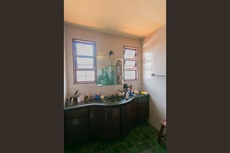 Casa à venda com 480m², 3 quartos e 3 vagasBanheiro da Suíte