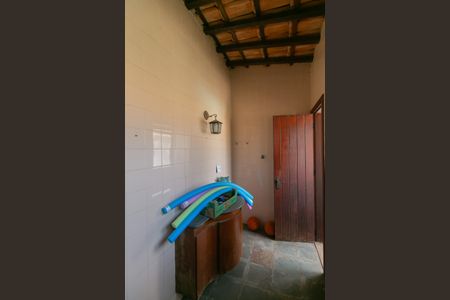 Casa à venda com 480m², 3 quartos e 3 vagasAcademia - Banheiro