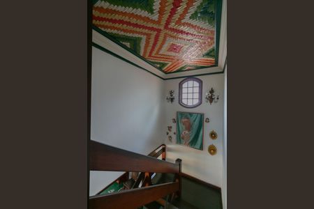 Casa à venda com 480m², 3 quartos e 3 vagasEscada