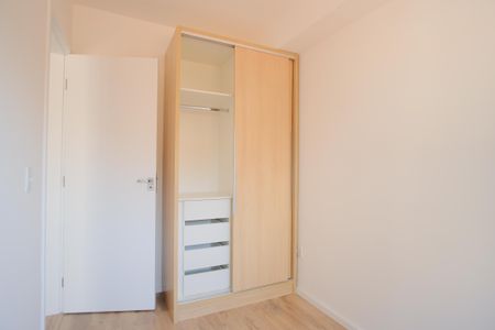Quarto 1 de apartamento para alugar com 2 quartos, 60m² em Parque São Jorge, São Paulo
