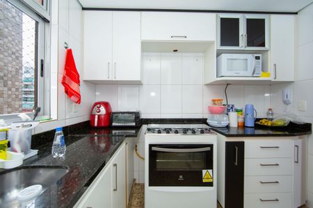 Apartamento à venda com 100m², 3 quartos e 2 vagas Apartamento à venda com 100m², 3 quartos e 2 vagasCOZINHA