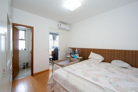 Apartamento à venda com 100m², 3 quartos e 2 vagas Apartamento à venda com 100m², 3 quartos e 2 vagasQUARTO3