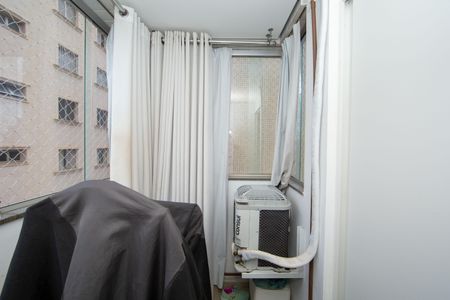 Apartamento à venda com 100m², 3 quartos e 2 vagas Apartamento à venda com 100m², 3 quartos e 2 vagasVARANDA